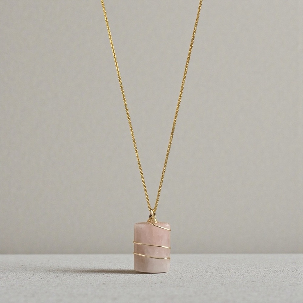 Elegant Pink Stone Pendant Necklace
